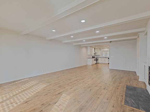 4th image of 7436 Ontario St #7436
