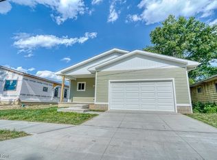461 S Van Buren Ave, Barberton, OH 44203