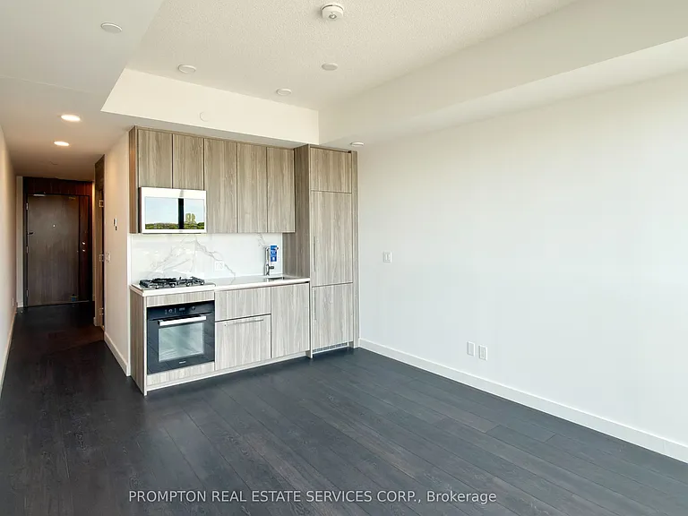 68 Esther Shiner Blvd N #559 — Photo 4