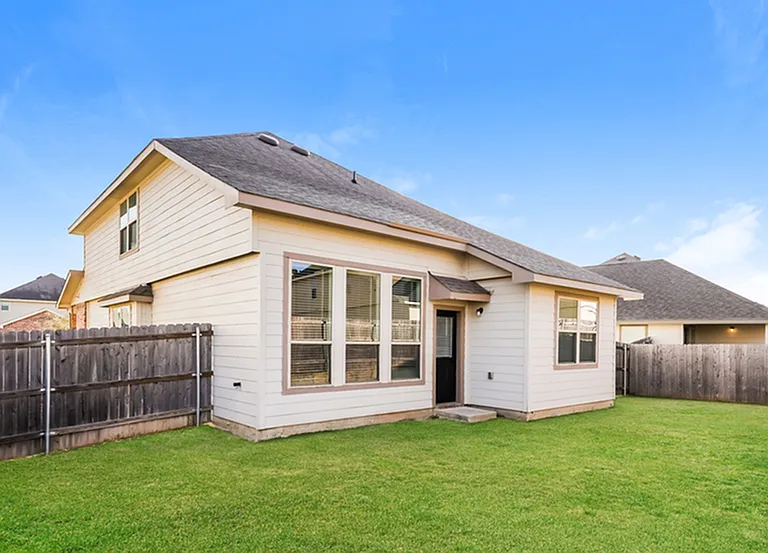 8312 Yaupon Holly Trl — Photo 5