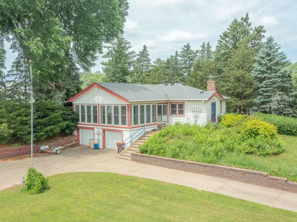 1825 Jackson St N, Maplewood, MN 55117