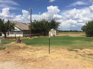 1075 1st St, Hawley, TX 79525