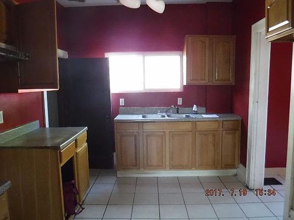 3rd image of 22 N Eldon Ave