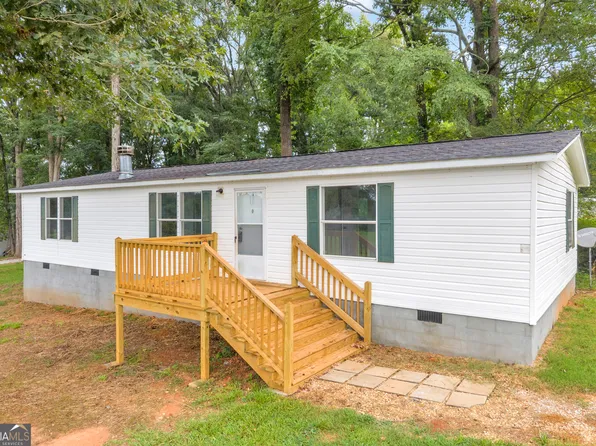 218 Gainesville St, Carnesville, GA 30521