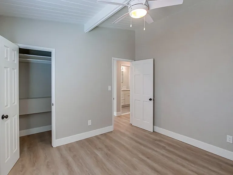 4018 Fond Du Lac Ave — Photo 16