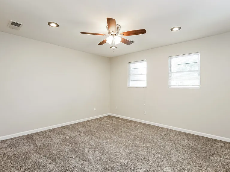 2410 Ozark Trl SW — Photo 8
