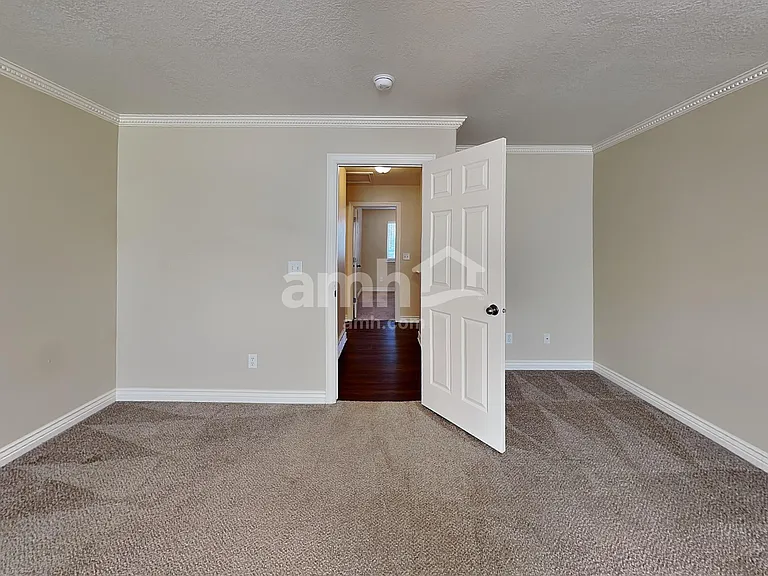 4006 E Dillons Dr — Photo 7