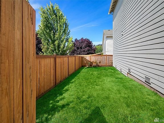 3rd image of 17930 14th Ave W