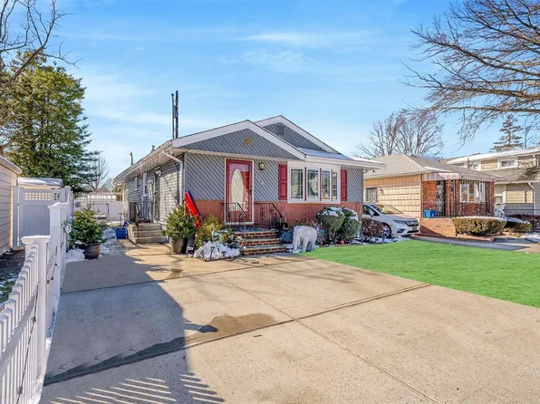 126 Milburn Avenue, Hempstead, NY 11550