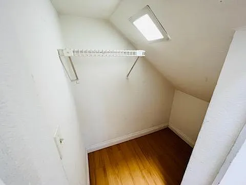 4622 W Broadway — Photo 3