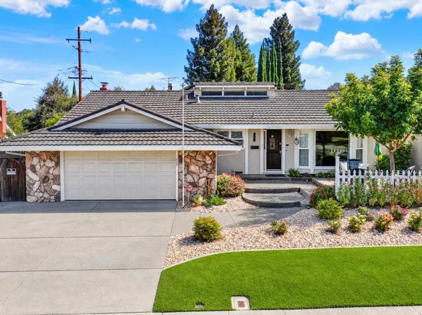 470 Meadowview Drive, Vacaville, CA 95688