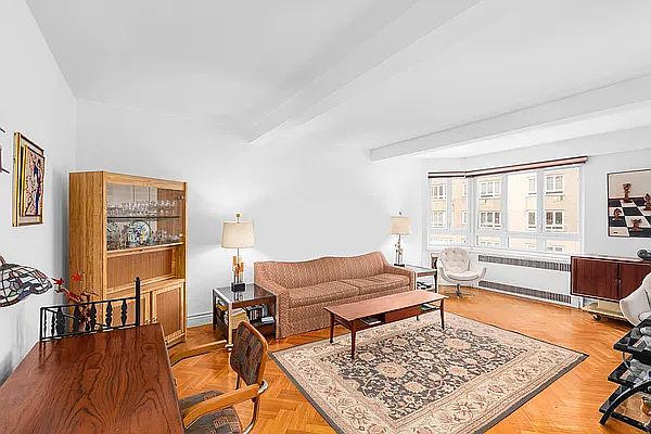 1st image of 333 W 57th St APT 3H