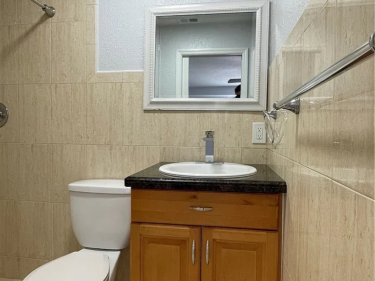 4132 SW 7th Pl #4132 — Photo 8