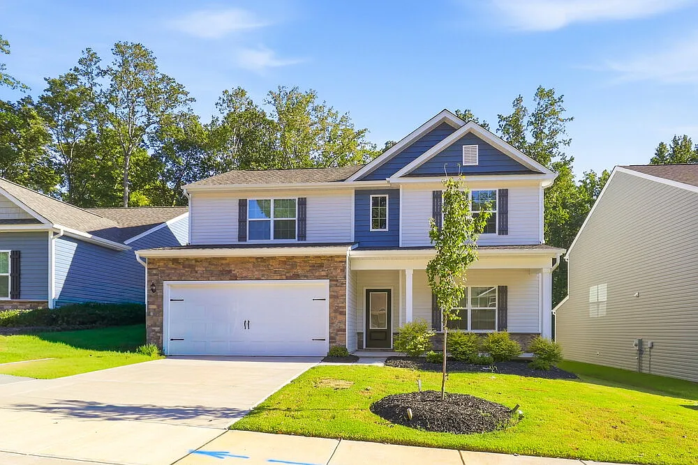 4 bed, 2.5 bath, 2218 sqft, $2,425 — Photo 1