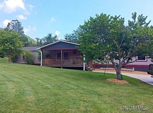 16 N Coyote Springs Farm Rd, Leicester, NC 28748