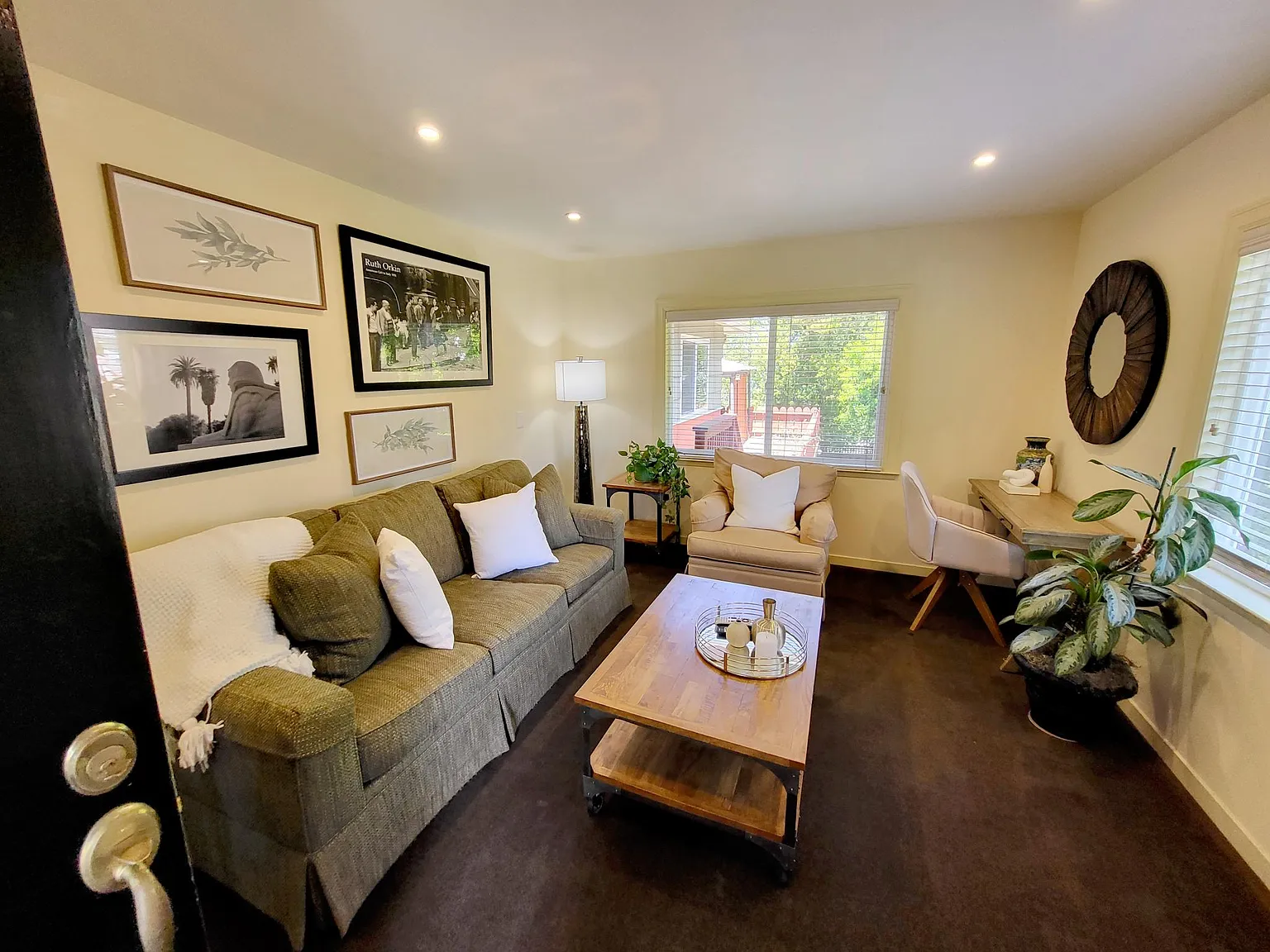 1350 Hoover St — Photo 3