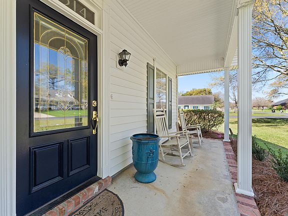 3rd image of 13514 Mary Edith Pl