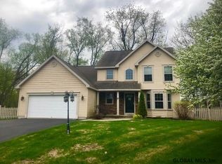 7 Dover Pl, Glenville, NY 12302