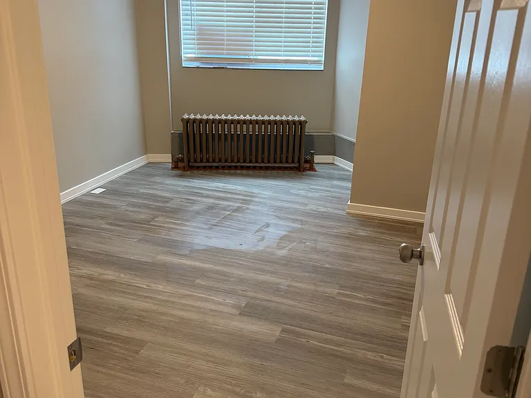 900 Forest Ave — Photo 6