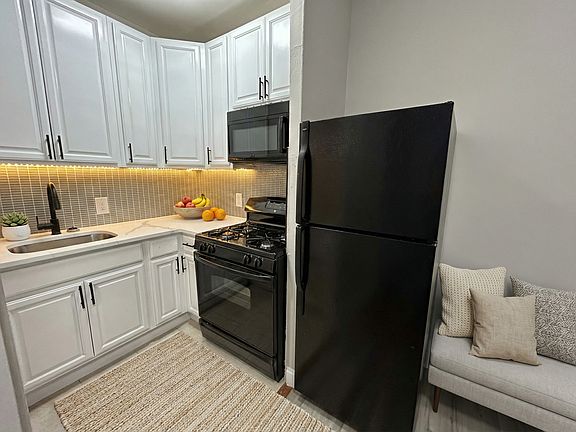 2nd image of 46-48 Vroom St #35C
