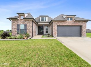 306 Canehaven Blvd, Youngsville, LA 70592