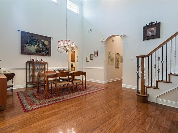 5th image of 2337 Stone Creek Dr