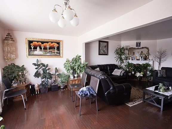 5th image of 231 Brookdale Ave