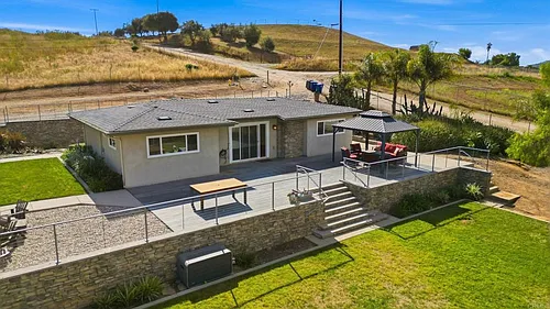 3004 Hill Valley Dr Photo 1