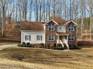 7705 Perthshire Dr, Oak Ridge, NC 27310