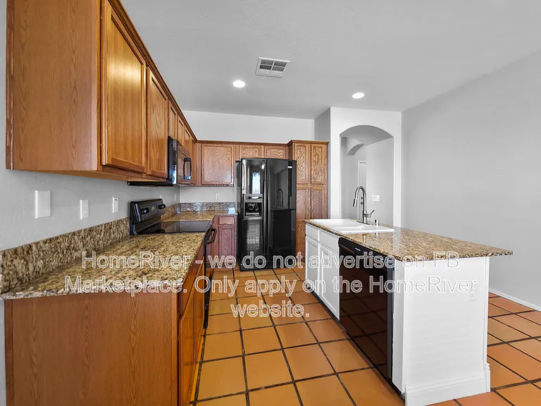 18394 W Paseo Way — Photo 7