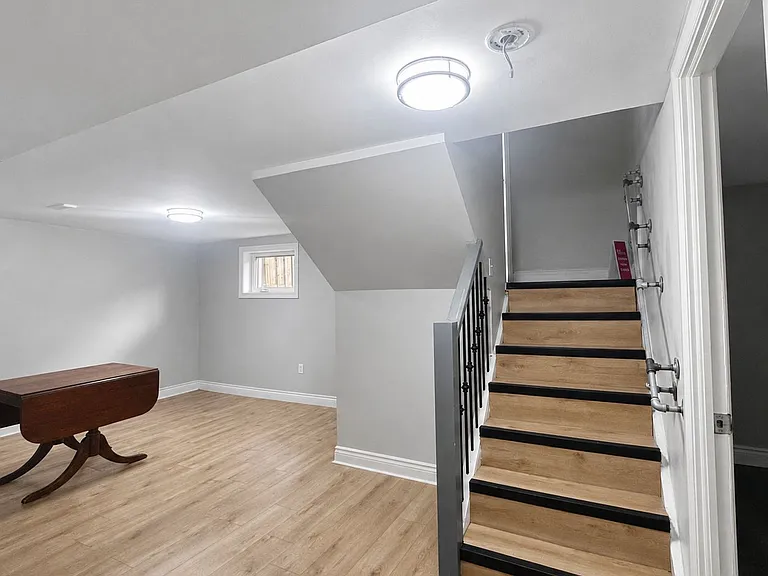 53 Shadyside Ave #BASEMENT — Photo 3