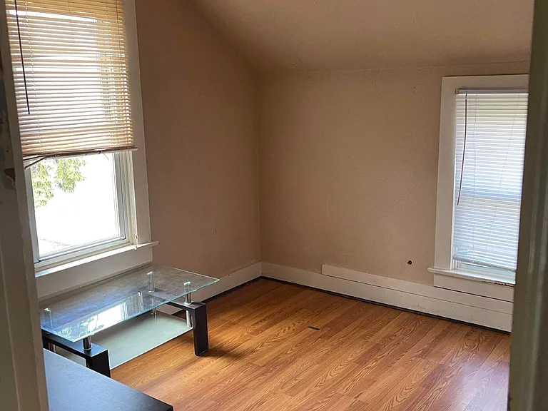 723 Romy Ave — Photo 10