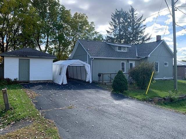 1st image of 39 Hillside Dr