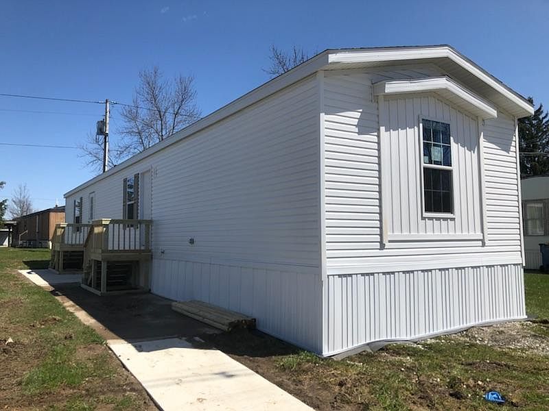 1st image of 707 Eastmoor Dr