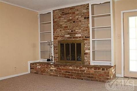 4th image of 6302 Chapman Dr