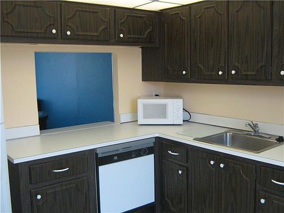5th image of 1402 NW 80th Ave APT 411