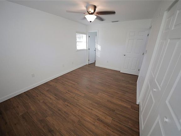 2nd image of 1130 Shady Ct