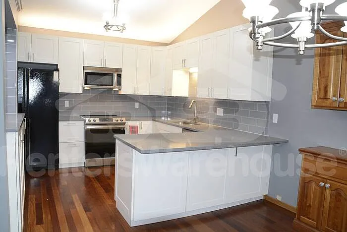 710 E 143rd St — Photo 3