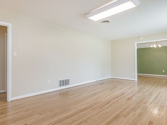3rd image of 3816 Lenwood Dr