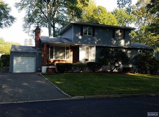 755 Chestnut St, Washington Township, NJ 07676
