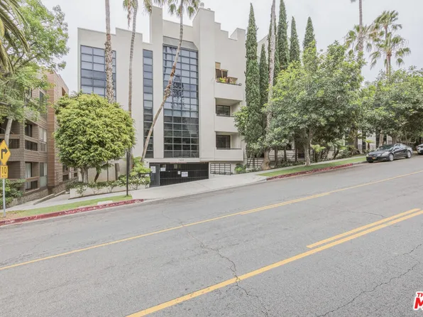11636 Montana Ave APT 103, Los Angeles, CA 90049
