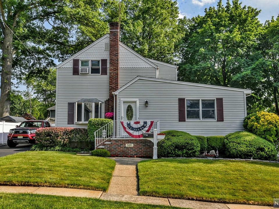 1st image of 509 Piermont Ave