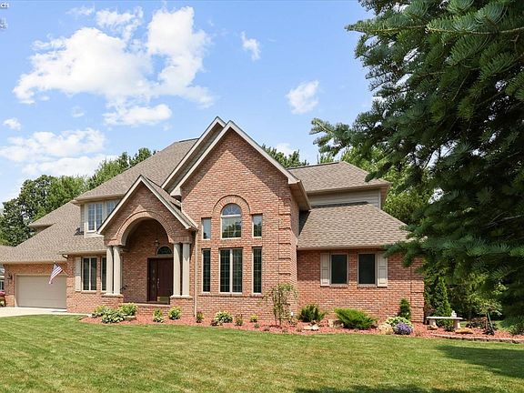 5th image of 2807 Woodside Dr
