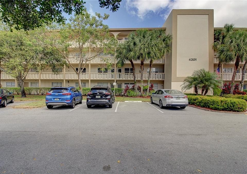 1st image of 4301 Martinique Cir APT F3