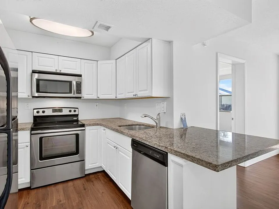 706 Executive Center Dr #23-2-23