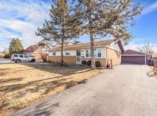 7043 Dover St, Oak Lawn, IL 60455