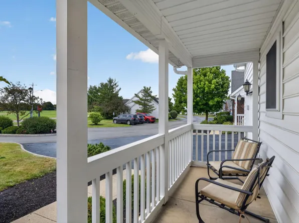 292 Village Dr, Johnstown, OH 43031