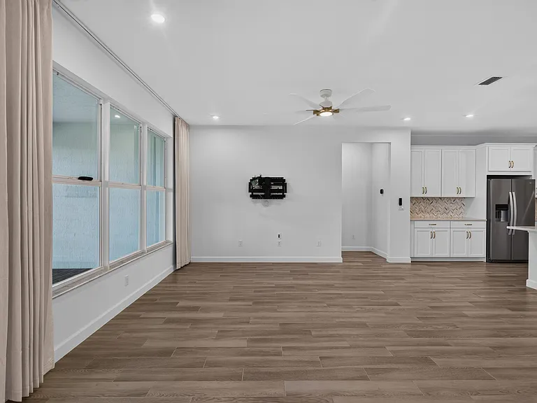 13621 SW Bally Dr — Photo 22
