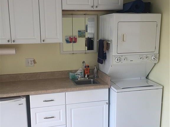 4th image of 5862 Burrwood Ct