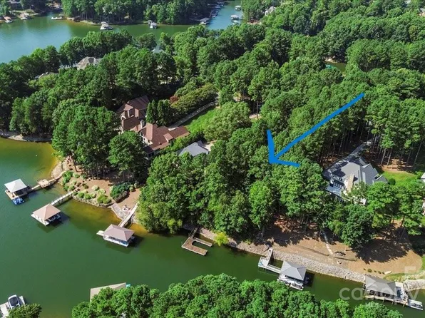 9178 Fair Oak Dr, Sherrills Ford, NC 28673